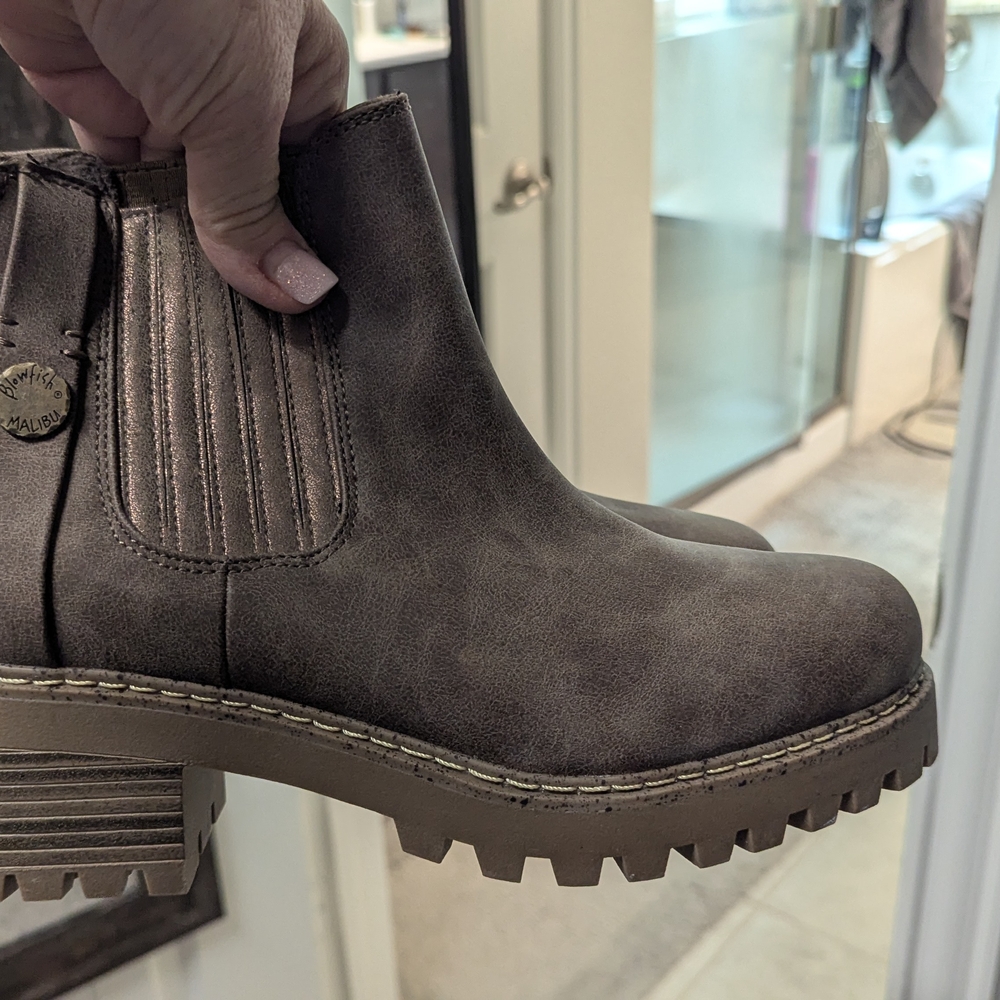 Elegant Brown Ankle Boots